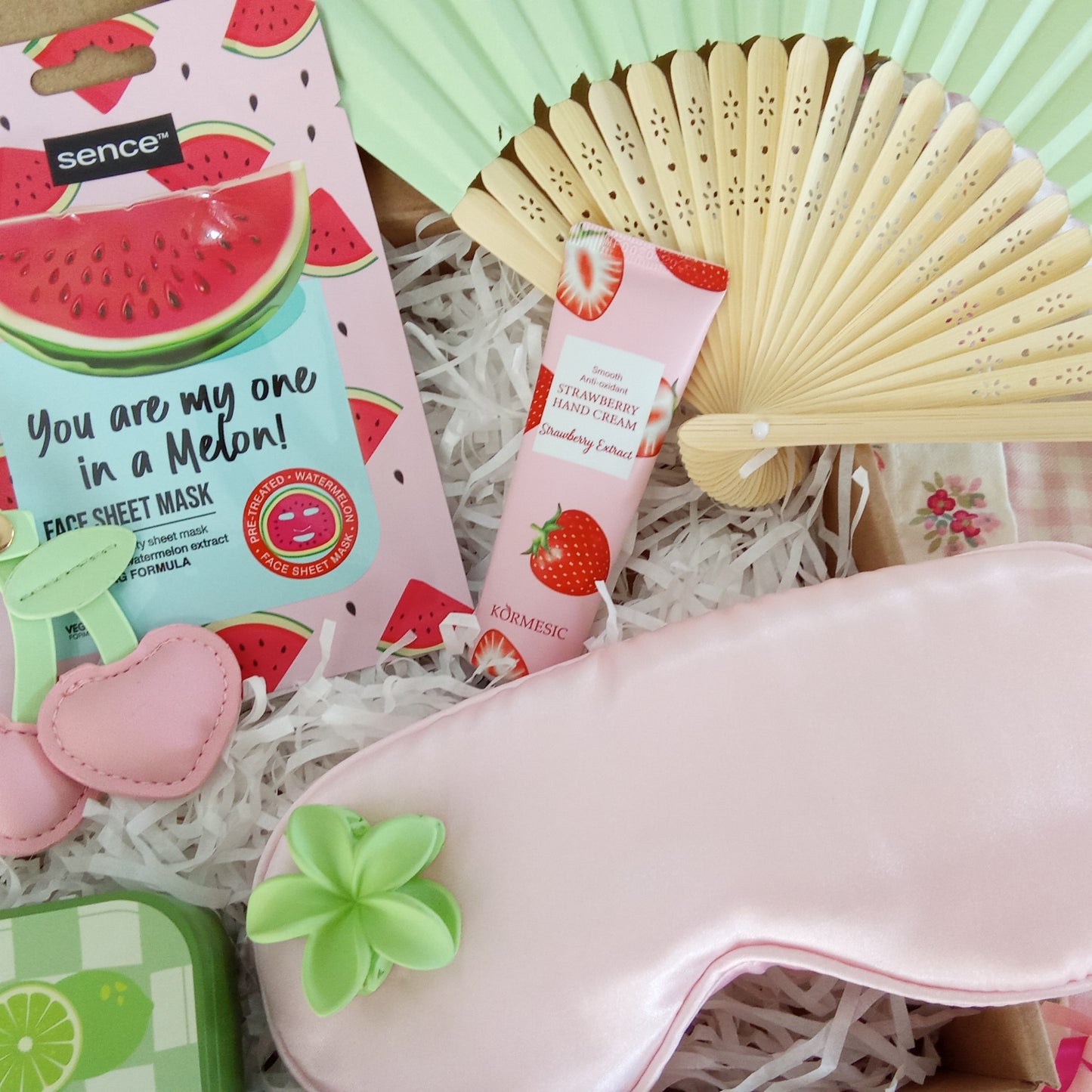 PERFECTLY PASTEL PAMPER ME GIFT BOX
