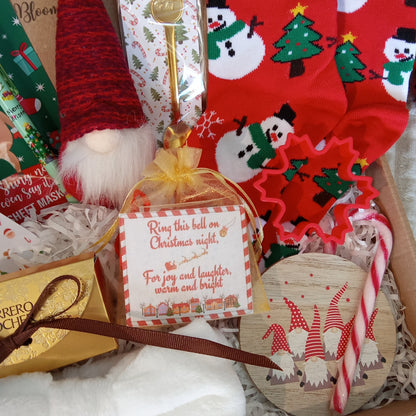 SNOWMAN SNUGGLES SOCK BOX